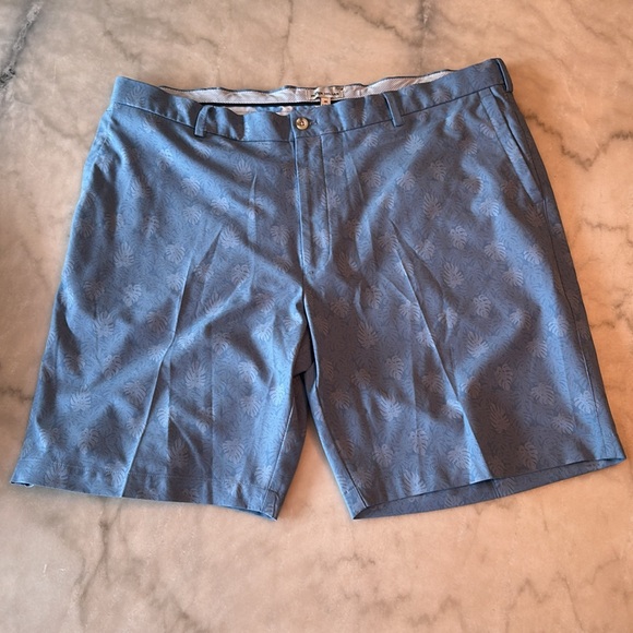 Peter Millar Palm Tree Performance Shorts - Picture 10 of 10